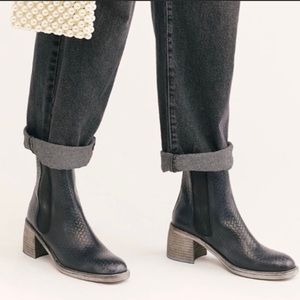 Free People Essential Chelsea Boots